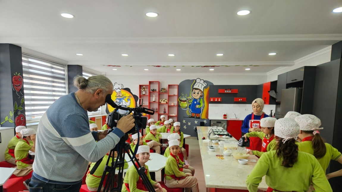 Minik Şefler Mutfak Atölyemiz TRT Haber için Çekim Yapıldı.